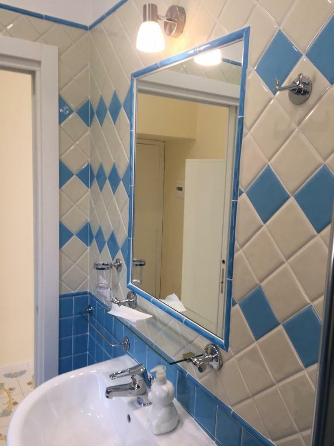 Albergo Oasi Nápoly Kültér fotó